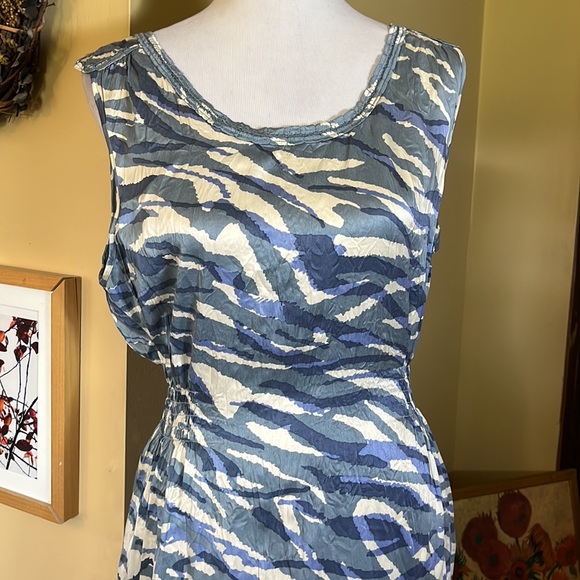 BANANA REPUBLIC Size 14 100% Crinkle Silk Ocean Beach Waves Tankdress $149 NEW - Picture 2 of 16